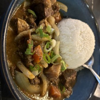 Pho Momma - Curry Beef stew and Rice - Noodles Near Me - Sacramento, California