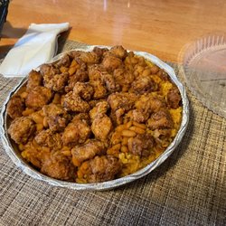 La Casa De Sabores - Chicken bites, yellow rice & beans underneath. (Large plate).