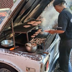 Bandidos - Grilling the Burgers on Signature Grill