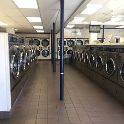 Sudsville Laundry - First view as you walk in.