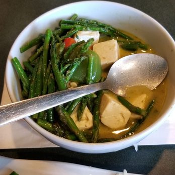 Thai Basil - Green curry with asparagus, bell peppers, and tofu. SO good!!! - Thai Near Me - Roseville, California Thai Basil - Green curry with asparagus, bell peppers, and tofu. SO good!!! - Thai Near Me - Roseville, California