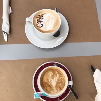 Brick Café - Breakfast & Brunch Near Me - Lisbon, 11