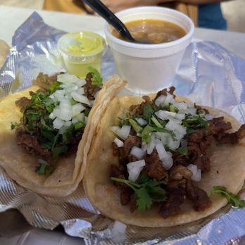 El Mas Gallo - Fajita Tacos and Charro Beans - Food Trucks Near Me - Houston, Texas El Mas Gallo - Fajita Tacos and Charro Beans - Food Trucks Near Me - Houston, Texas