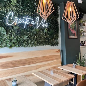 Canni- Infusion Bar & Cafe  - Interior - Vitamins & Supplements Near Me - Milwaukee, Wisconsin