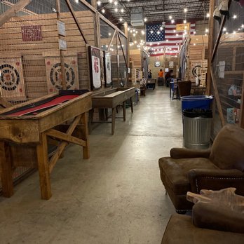 Stumpy's Hatchet House - Fairfield - Axe Throwing Near Me - Fairfield, New Jersey