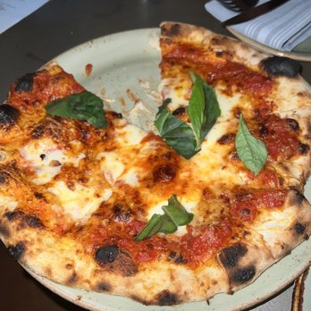 FIG Restaurant - Margherita pizza - Bars Near Me - Santa Monica, California FIG Restaurant - Margherita pizza - Bars Near Me - Santa Monica, California