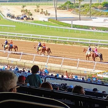 Del Mar Racetrack - Race Tracks Near Me - Del Mar, California