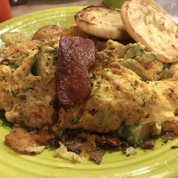 The Chalkboard Kitchen - Breakfast & Brunch Near Me - South Haven, Michigan
