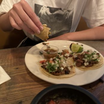 Los Domingos - Carne asada tacos - Mexican Near Me - Barstow, California