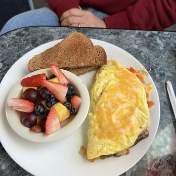 Mo's Diner & Lounge - Veggie omelette with fruit and wheat toast - Diners Near Me - Manitou Springs, Colorado Mo's Diner & Lounge - Veggie omelette with fruit and wheat toast - Diners Near Me - Manitou Springs, Colorado