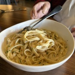 Dolce Vita Ristorante - Fettuccine Alfredo