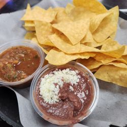 Catrachos Restaurant - Chips and Salsa