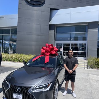 Longo Lexus - Car Dealers Near Me - El Monte, California Longo Lexus - Car Dealers Near Me - El Monte, California