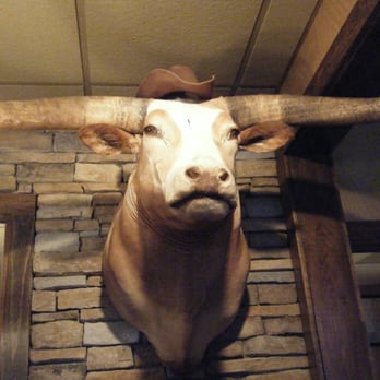 LongHorn Steakhouse - Big cow - Steakhouses Near Me - Warwick, Rhode Island
