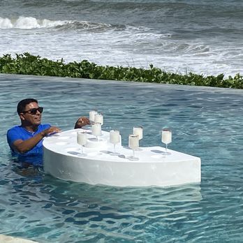 Grand Velas Los Cabos - In-pool cocktail service - Hotels Near Me - Cabo San Lucas, BCS Grand Velas Los Cabos - In-pool cocktail service - Hotels Near Me - Cabo San Lucas, BCS