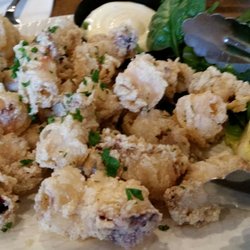 Enzo's Cucina Restaurant - Light calamari fritti