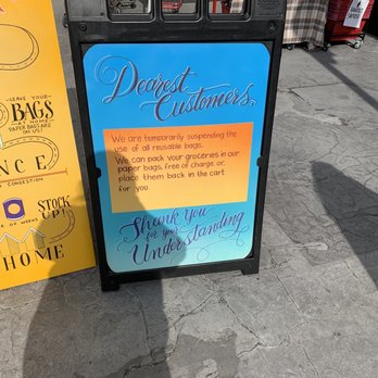 Trader Joe's - Sign no charge for paper bags - Grocery Near Me - Pasadena, California