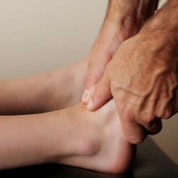 Mackie Physiotherapy - Mackie Physiotherapy has a philosophy of healing the body's movement dysfunction with the use of their hands.
