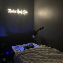 Revive Head Spa - Head spa bed and sink