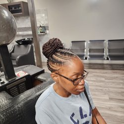 Hair Couture - Feed-in bun by Laura