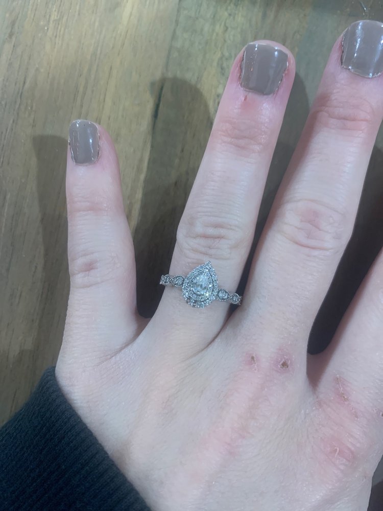 ZALES OUTLET 2802 Updated September 2024 10 Reviews 1650 Premium