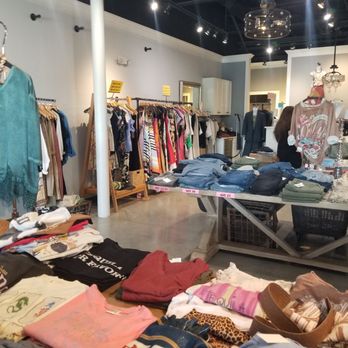 Tribeca Boutique - Women's Clothing Near Me - Lakeway, Texas