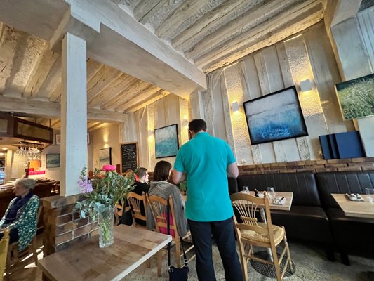 Bistro des Fleurs by null