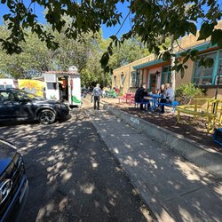 El Chile Toreado - The picnic tables in back of the food truck