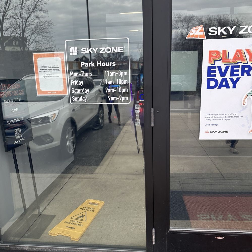 Sky Zone Trampoline Park - Trampoline Parks Near Me - Indianapolis, Indiana Sky Zone Trampoline Park - Trampoline Parks Near Me - Indianapolis, Indiana