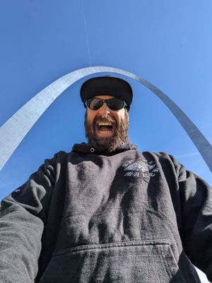 The Gateway Arch by null