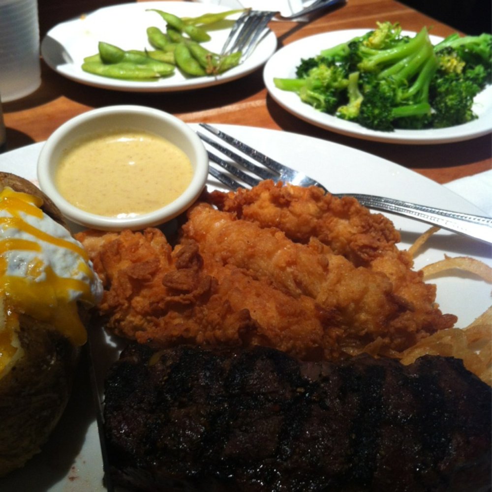 Cheddar's Scratch Kitchen - Steak & tenders with bake potato & broccoli . - Comfort Food Near Me - Selma, Texas Cheddar's Scratch Kitchen - Steak & tenders with bake potato & broccoli . - Comfort Food Near Me - Selma, Texas