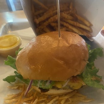 PINCHO - Veggie burger with Cajun fries - Burgers Near Me - Miami, Florida