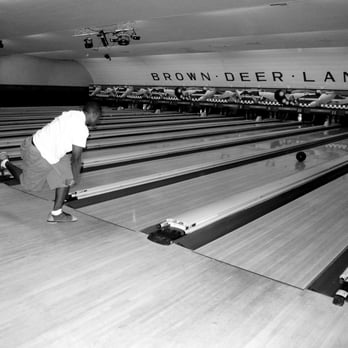 Brown Deer Lanes - bowling lanes in a bowling alley - Bowling Near Me - Milwaukee, Wisconsin Brown Deer Lanes - bowling lanes in a bowling alley - Bowling Near Me - Milwaukee, Wisconsin