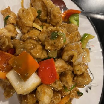 Cate Zone Chinese Cuisine - Sautéed crispy pork - Chinese Near Me - Chesterfield, Missouri Cate Zone Chinese Cuisine - Sautéed crispy pork - Chinese Near Me - Chesterfield, Missouri