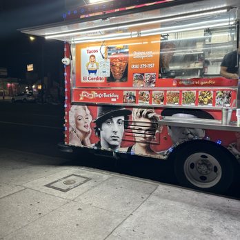 El Gordito - Waiting for my order - Food Trucks Near Me - Arleta, California