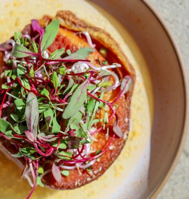 Broken Spanish Comedor by null