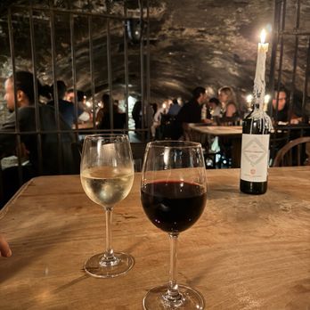 Gordon's Wine Bar - Wine - Wine Bars Near Me - London, XGL Gordon's Wine Bar - Wine - Wine Bars Near Me - London, XGL