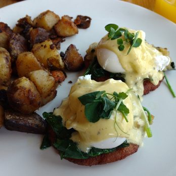 Range - Cauliflower fritter eggs Benedict - New American Near Me - Chicago, Illinois Range - Cauliflower fritter eggs Benedict - New American Near Me - Chicago, Illinois