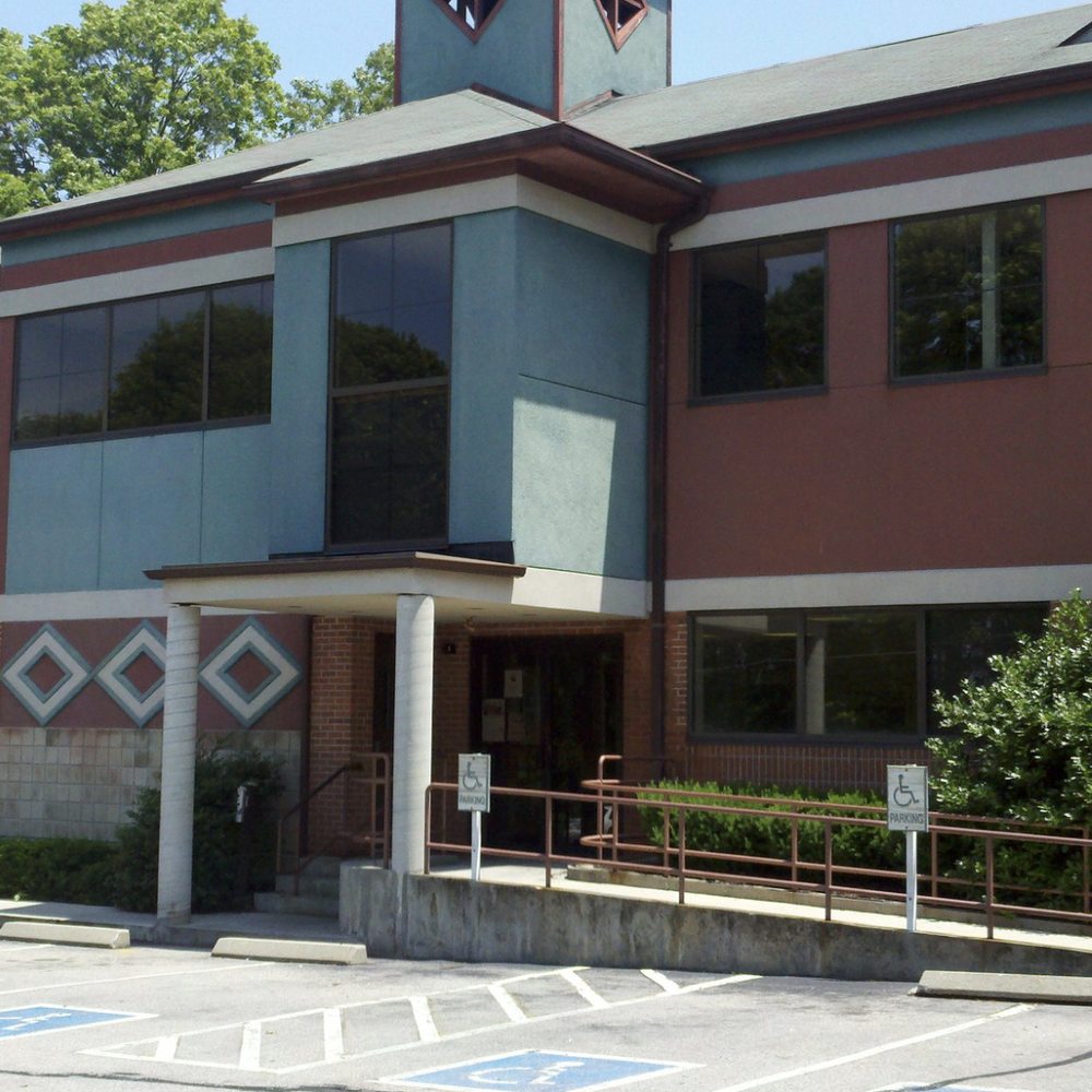 Coastal Eye Associates - Exterior - Not labeled well so it is hard to tell if you are at the right place. - Optometrists Near Me - Westerly, Rhode Island