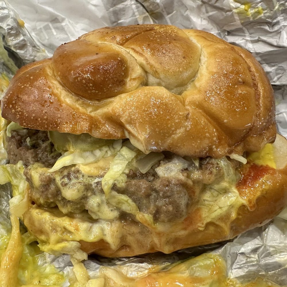 Sheetz - Made to order burger/build your own - Convenience Stores Near Me - Wilmington, North Carolina Sheetz - Made to order burger/build your own - Convenience Stores Near Me - Wilmington, North Carolina