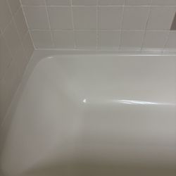 Re-Nu Refinishing - Bathtub refinished.
