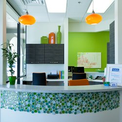 Glisten Dental Care of Tulsa - Friendly front desk