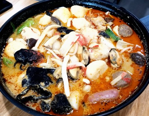 YinTang Spicy Hot Pot- Monterey Park 隱燙麻辣燙 by null