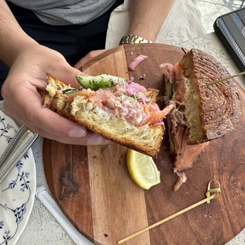 {petite} maman - everything croissant & salmon sandwich - Bakeries Near Me - Miami, Florida {petite} maman - everything croissant & salmon sandwich - Bakeries Near Me - Miami, Florida
