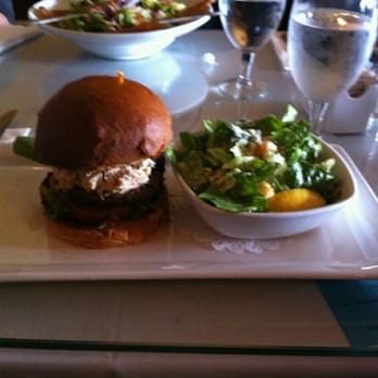26 Beach Restaurant - California roll Burger. Yumm - New American Near Me - Venice, California