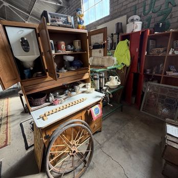 3 Nations Market - Old brick warehouse filled with treasures! - Used, Vintage & Consignment Near Me - Ajo, Arizona 3 Nations Market - Old brick warehouse filled with treasures! - Used, Vintage & Consignment Near Me - Ajo, Arizona