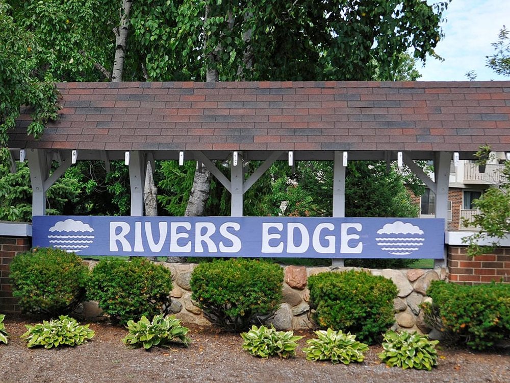 RIVERS EDGE APARTMENTS Updated August 2024 18 Photos & 13 Reviews