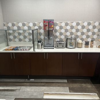 Windmill Suites Surprise, Ascend Hotel Collection - Breakfast cereal - Hotels Near Me - Surprise, Arizona Windmill Suites Surprise, Ascend Hotel Collection - Breakfast cereal - Hotels Near Me - Surprise, Arizona