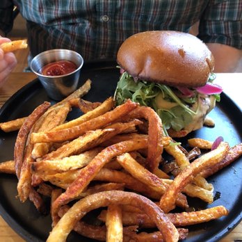 Oak Wood Fire Kitchen - Brisket burger and excellent fries! - Pizza Near Me - Draper, Utah Oak Wood Fire Kitchen - Brisket burger and excellent fries! - Pizza Near Me - Draper, Utah