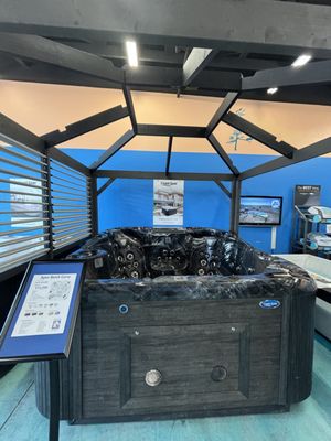 Four Seasons Spa and Pool